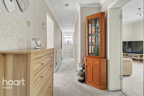 3 bed property, in Friar Road, £600,000