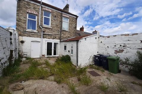 3 bed property, in Paxton Terrace, £40,000