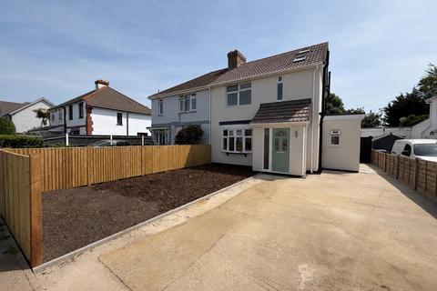 4 bed property, in Southways, £495,000