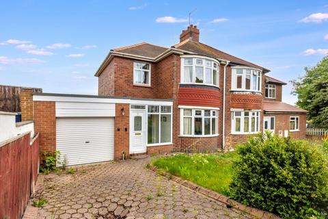 2 bed property, in 12 Broomshields Avenue, £55,000
