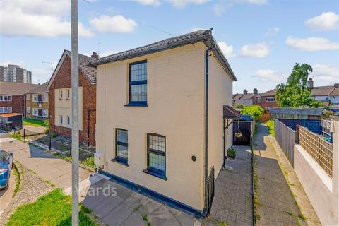 2 bed property, in Shepherd Street, £325,000