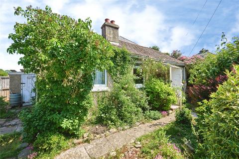2 bed property, in Beech Road, £95,000