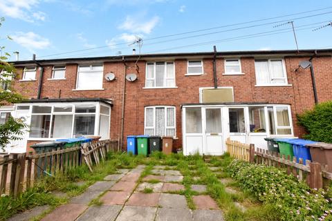 2 bed property, in Deacon Street, £100,000