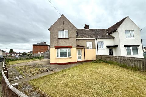 3 bed property, in Heathfield Drive, £95,000