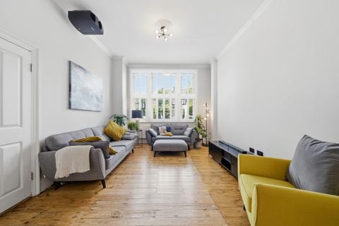 3 bed property, in Waldeck Road, £900,000