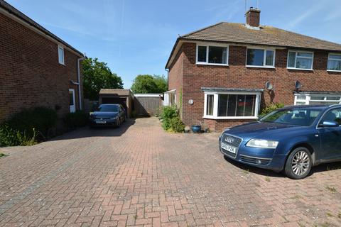 3 bed property, in The Vineries, £380,000