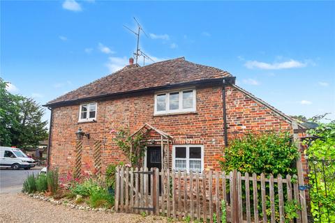 2 bed property, in Church Street, £325,000