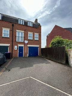 3 bed property, in St. Anns Wharf, £190,000