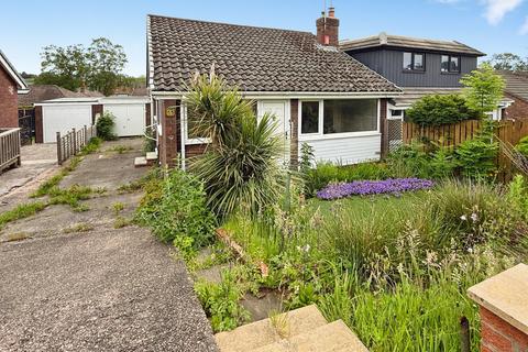 2 bed property, in 55 Tidnock Avenue, £120,000
