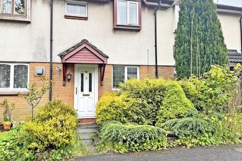 2 bed property, in Langwell Close, £140,000
