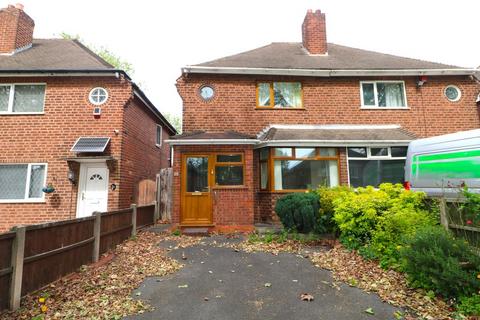 2 bed property, in Edward Avenue, £160,000