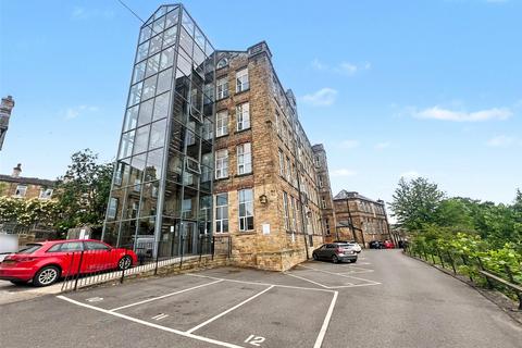 2 bed property, in Fearnley Mill Drive, £50,000