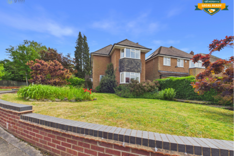 3 bed property, in Russell Bank Road, £525,000