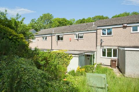 3 bed property, in Shaldon Crescent, £185,000