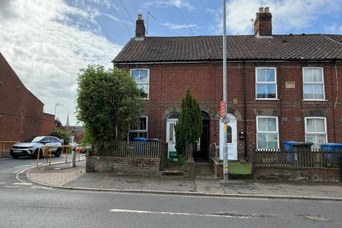 3 bed property, in 100 Magpie Road, £150,000