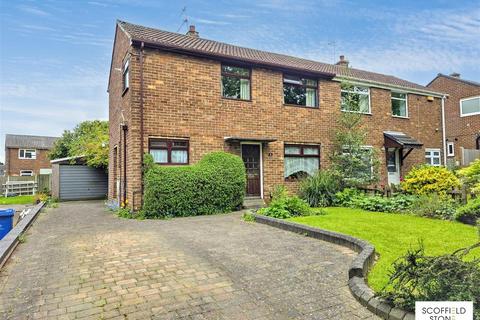 3 bed property, in Hanover Square, £220,000