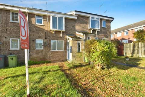 1 bed property, in Springfield Close, £60,000