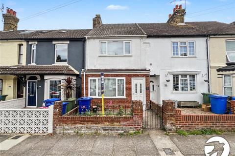 3 bed property, in Rock Road, £200,000