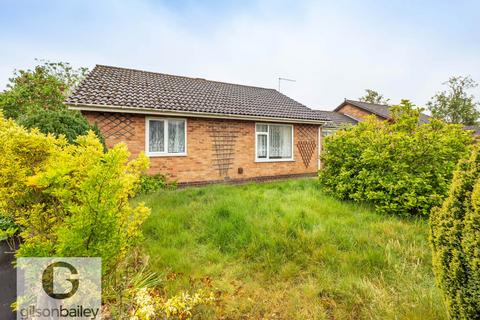 2 bed property, in Levine Close, £200,000