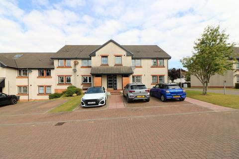 2 bed property, in Towans Court, £205,000