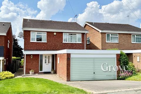 4 bed property, in Links View, £500,000