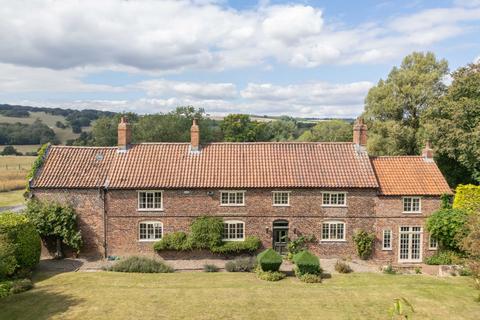 4 bed property, in Nunburnholme, £1,500,000