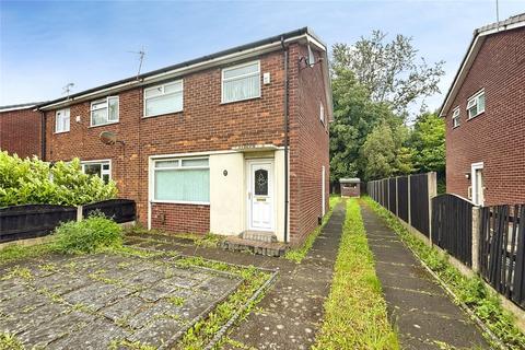 3 bed property, in Pendleway, £180,000