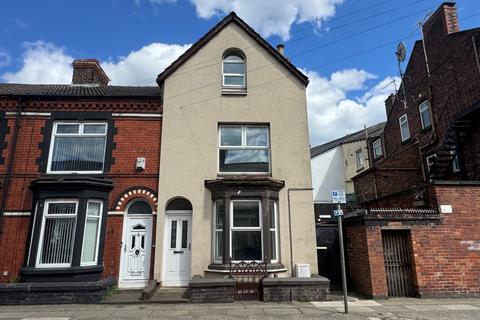 4 bed property, in 2 Euston Street, £75,000