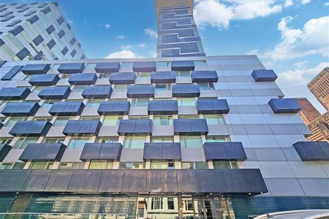 2 bed property, in Rumford Place, £80,000