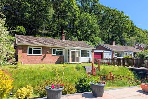 3 bed property, in 59 Ludlow Road, £375,000