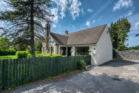 4 bed property, in Newhaven, £349,500