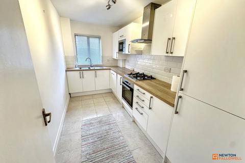1 bed property, in William Nichols Court, £115,000