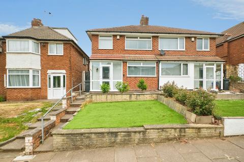 3 bed property, in Greenholm Road, £230,000