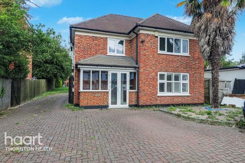 3 bed property, in Parchmore Road, £550,000