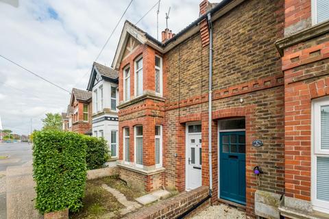 3 bed property, in High Street, £325,000