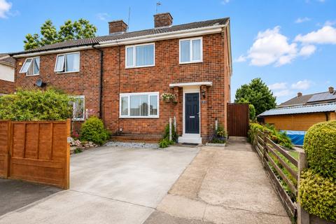 3 bed property, in Weaver Road, £219,000