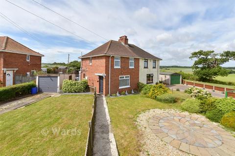 2 bed property, in Adelaide Road, £290,000