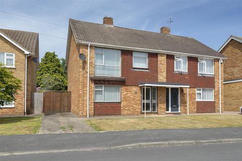 3 bed property, in Broomshaw Road, £350,000