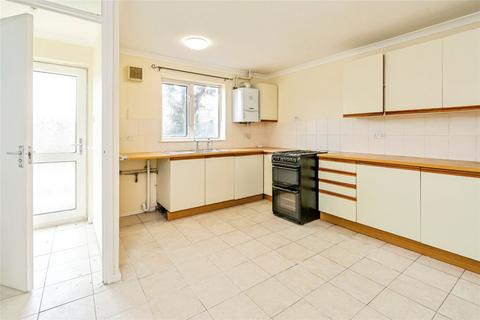 3 bed property, in Millfield Close, £300,000