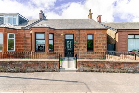 3 bed property, in 41 Bellesleyhill Avenue, £200,000