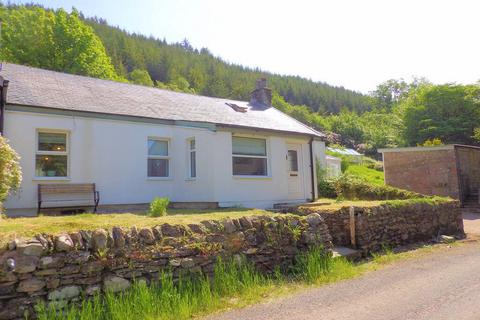 2 bed property, in 2 Old Schoolhouse, £224,995