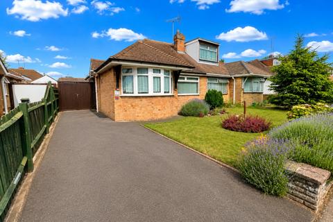 2 bed property, in Byron Road, £315,000