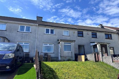 2 bed property, in Banff Place, £70,000