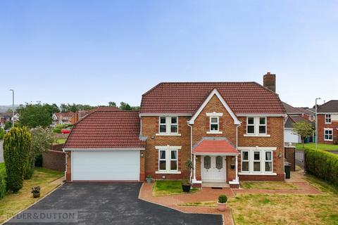 4 bed property, in Rosethorns Close, £525,000