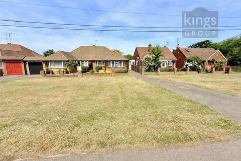 3 bed property, in Pick Hill, £550,000