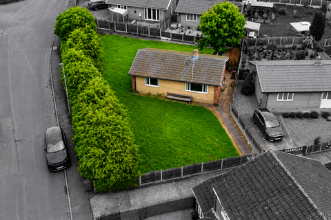 2 bed property, in 1 Carlton Green, £25,000