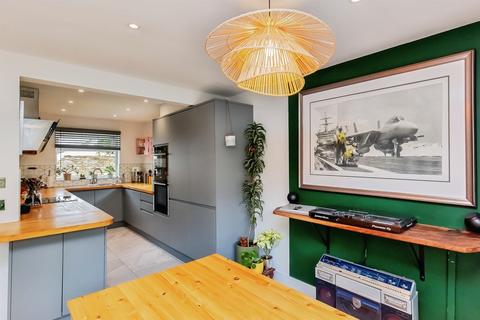 3 bed property, in Allotment Lane, £300,000