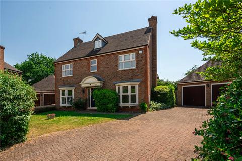6 bed property, in March Meadow, £800,000