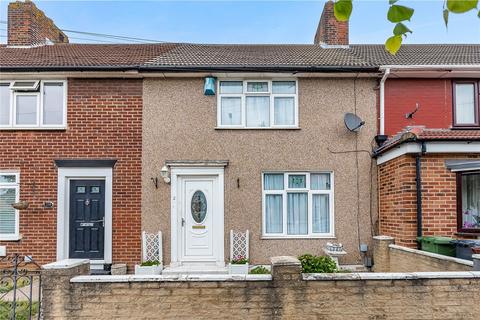 3 bed property, in Woodward Road, £400,000