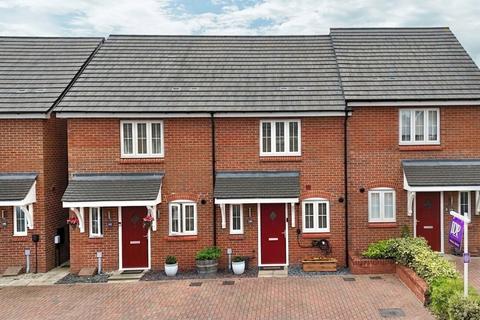 2 bed property, in Nicholson Road, £210,000